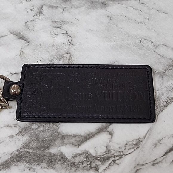 Authentic Louis Vuitton Porte Cle Fortune Black Leather Key Chain - Picture 1 of 8